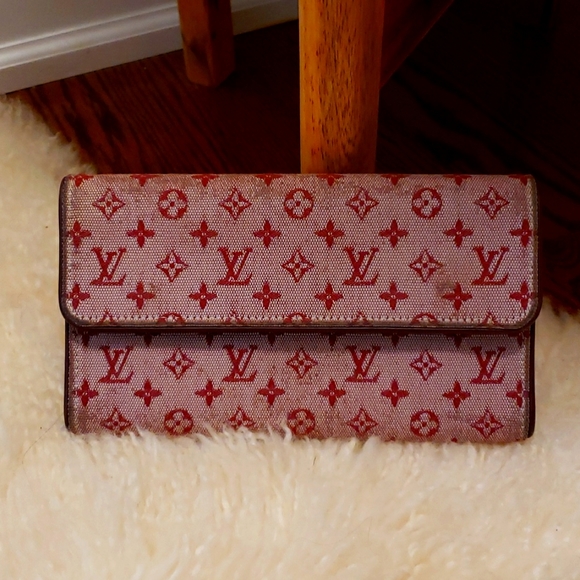 Louis Vuitton Wallet Vintage and Authentic LV - Picture 1 of 5
